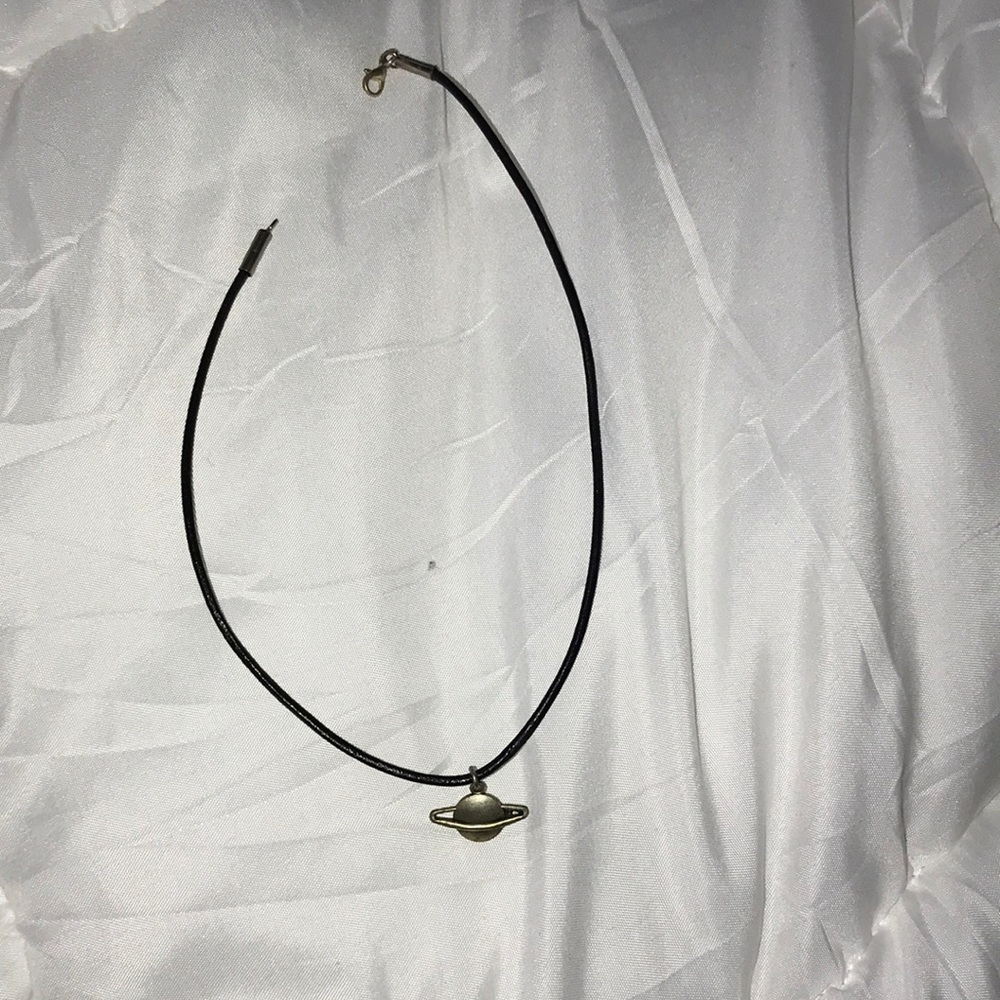 Saturn charm choker